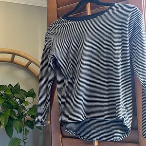 Black/white striped long sleeve